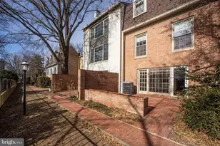 10902 Wickshire Way, Rockville, MD 20852 - Photo 29