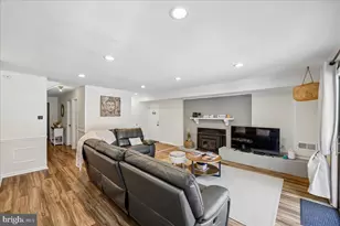 11117 Whisperwood Ln, North Bethesda, MD 20852 - Photo 15