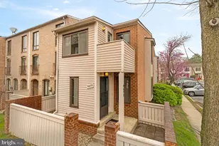 9673 Brassie Way, Gaithersburg, MD 20886 - Photo 1