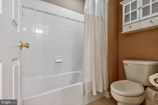 401 Hilton Head Ct, Ashton, MD 20861 - Photo 49