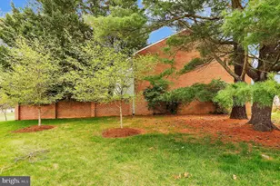 19316 Frenchton Pl, Montgomery Village, MD 20886 - Photo 35