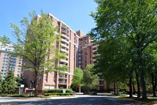 4808 Moorland Ln, Bethesda, MD 20814 - Photo 1