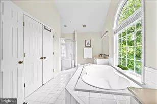 207 Creek Valley Ln, Rockville, MD 20850 - Photo 23