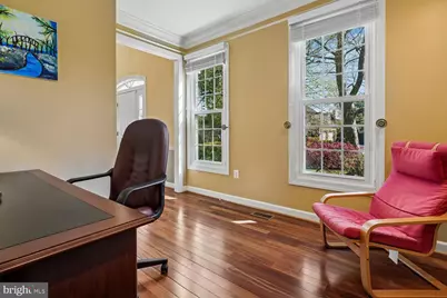 13236 Maplecrest Drive, Potomac, MD 20854 - Photo 5