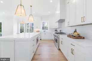 8806 Walnut Hill Rd, Chevy Chase, MD 20815 - Photo 13