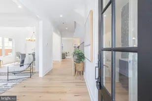 8806 Walnut Hill Rd, Chevy Chase, MD 20815 - Photo 3