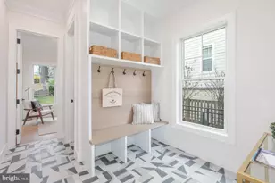 8806 Walnut Hill Rd, Chevy Chase, MD 20815 - Photo 17