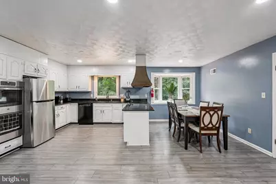 8304 Mariner Court, Gaithersburg, MD 20882 - Photo 3