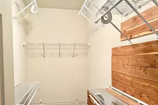 552 Winding Rose Dr, Rockville, MD 20850 - Photo 17