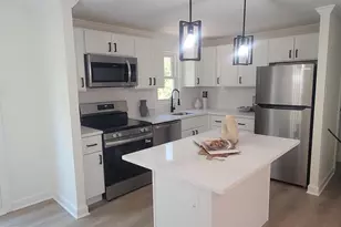 8112 Shady Spring Dr, Gaithersburg, MD 20877 - Photo 15