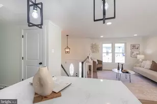 8112 Shady Spring Dr, Gaithersburg, MD 20877 - Photo 9