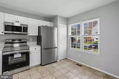 12108 Flag Harbor Drive, Germantown, MD 20874 - Photo 5