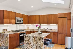 8104 Fenway Rd, Bethesda, MD 20817 - Photo 7