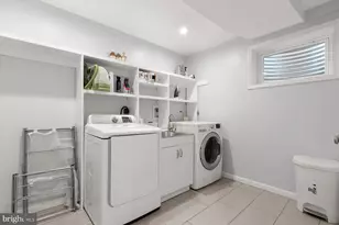 6216 Hollins Dr, Bethesda, MD 20817 - Photo 35