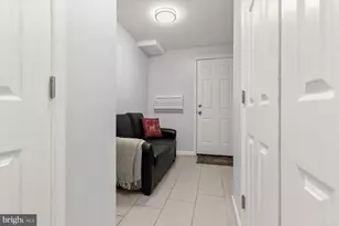 6216 Hollins Dr, Bethesda, MD 20817 - Photo 39