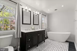 6216 Hollins Dr, Bethesda, MD 20817 - Photo 23