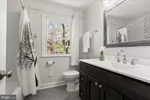 6216 Hollins Dr, Bethesda, MD 20817 - Photo 29