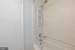 39 Triple Crown Ct, Gaithersburg, MD 20878 - Photo 17