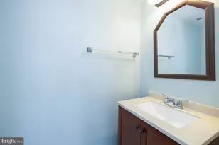 39 Triple Crown Ct, Gaithersburg, MD 20878 - Photo 13