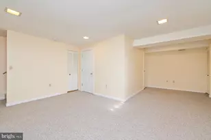 39 Triple Crown Ct, Gaithersburg, MD 20878 - Photo 23