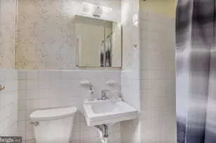 7805 Fulbright Ct, Bethesda, MD 20817 - Photo 15