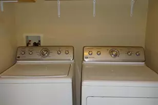 329 Prettyman Dr, Rockville, MD 20850 - Photo 9