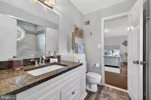 14 Fairwood Ct, Rockville, MD 20850 - Photo 37