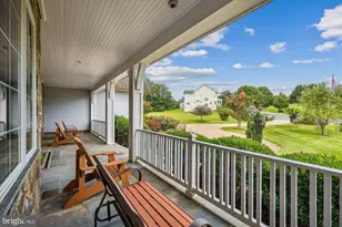 12900 Quail Run Ct, Darnestown, MD 20878 - Photo 5