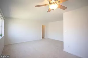 10500 Montrose Ave, Bethesda, MD 20814 - Photo 17