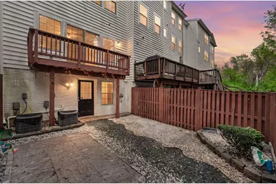 18733 Falling River Drive, Gaithersburg, MD 20879 - Photo 3