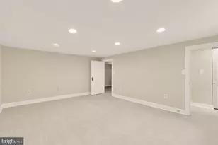 4809 Wellington Dr, Chevy Chase, MD 20815 - Photo 41