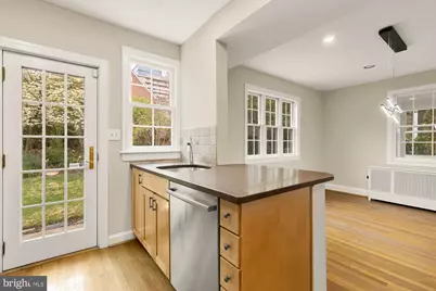 4809 Wellington Drive, Chevy Chase, MD 20815 - Photo 11