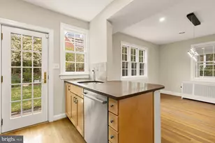 4809 Wellington Dr, Chevy Chase, MD 20815 - Photo 11