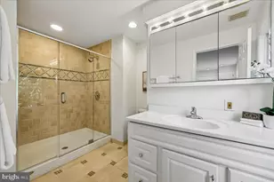 9814 Gartrell Pl, Kensington, MD 20895 - Photo 17