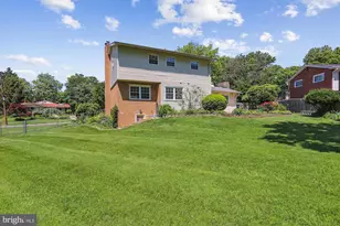 11817 Charen Ln, Potomac, MD 20854 - Photo 5