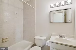 11817 Charen Ln, Potomac, MD 20854 - Photo 65