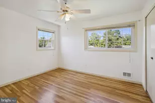 11817 Charen Ln, Potomac, MD 20854 - Photo 57