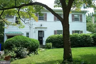 9405 Locust Hill Rd, Bethesda, MD 20814 - Photo 1