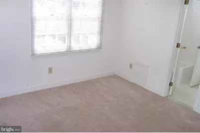 9405 Locust Hill Road, Bethesda, MD 20814 - Photo 19