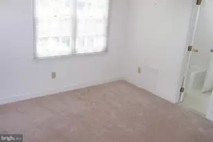 9405 Locust Hill Rd, Bethesda, MD 20814 - Photo 19