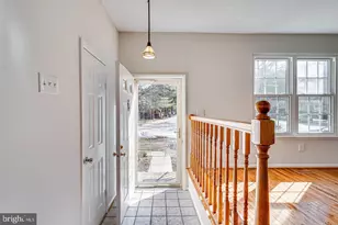 33 Lake Park Ct, Germantown, MD 20874 - Photo 3