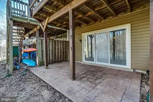 33 Lake Park Ct, Germantown, MD 20874 - Photo 31