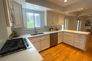 11060 Powder Horn Dr, Potomac, MD 20854 - Photo 13