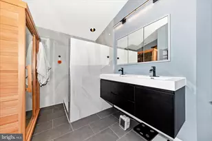 19010 Wootton Ave, Poolesville, MD 20837 - Photo 21