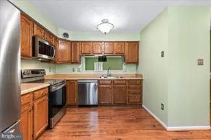 20540 Lowfield Dr, Germantown, MD 20874 - Photo 17