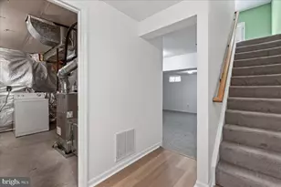 20540 Lowfield Dr, Germantown, MD 20874 - Photo 37