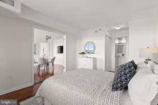 10101 Grosvenor Pl, Rockville, MD 20852 - Photo 23