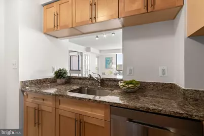 10101 Grosvenor Place #1106, Rockville, MD 20852 - Photo 11