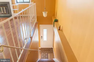 9804 Hellingly Pl, Montgomery Village, MD 20886 - Photo 3