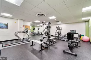 4242 East-West Hwy, Chevy Chase, MD 20815 - Photo 21